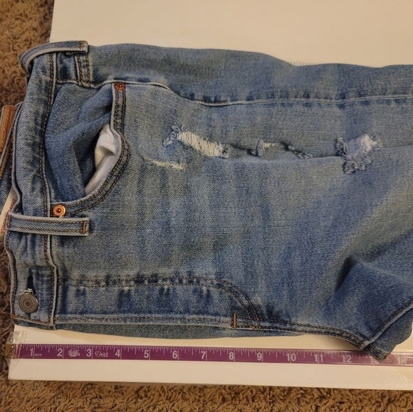LEVI'S WEDGIE STRAIGHT FRAYED HEM BUTTON FRONT JEANS, SZ 32 - Picture 14 of 16